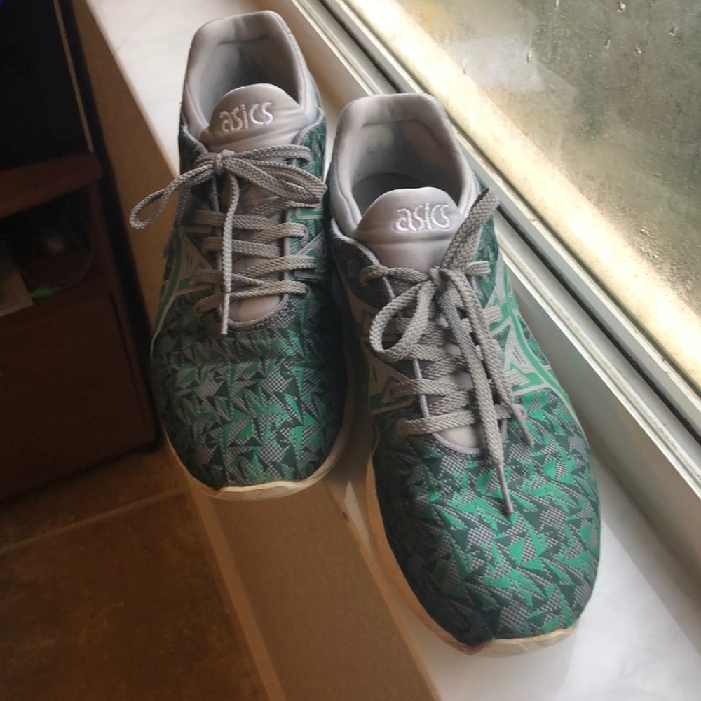 Men’s ASICS - Picture 3 of 3